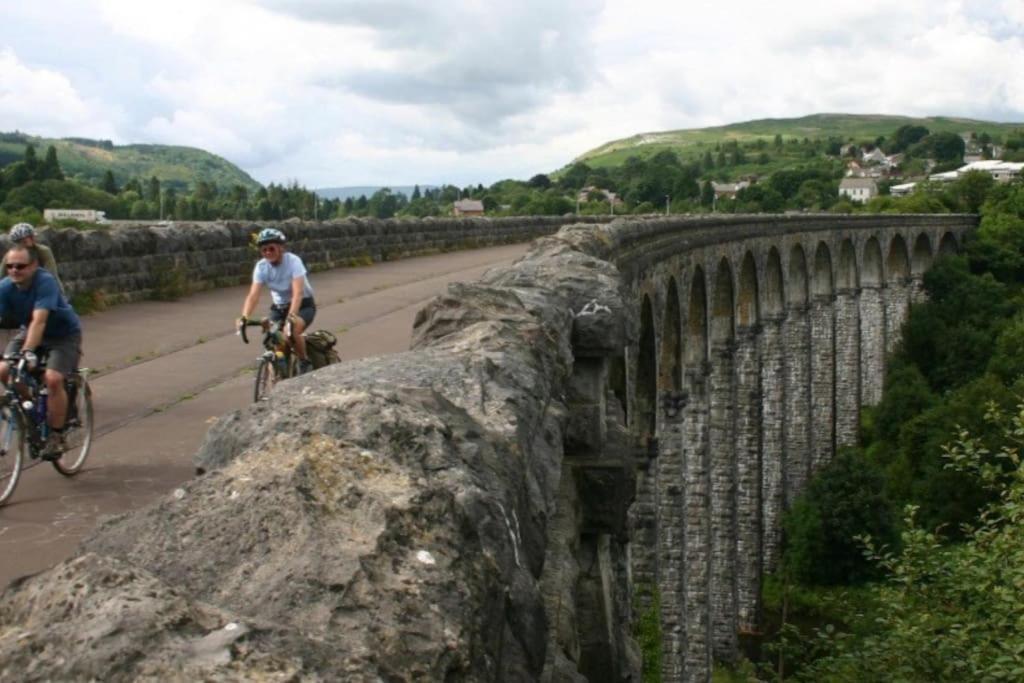 Apartmán Viaduct View - Cefn Coed Merthyr Tydfil Exteriér fotografie